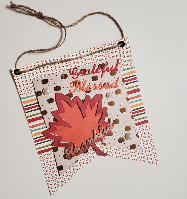 Kokorosa Metal Cutting Dies with Hollow Maple Leaf & "Thankful, Grateful, Blessed" Words
