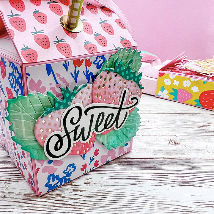 Kokorosa Metal Cutting Dies with Heart Shaped Strawberry