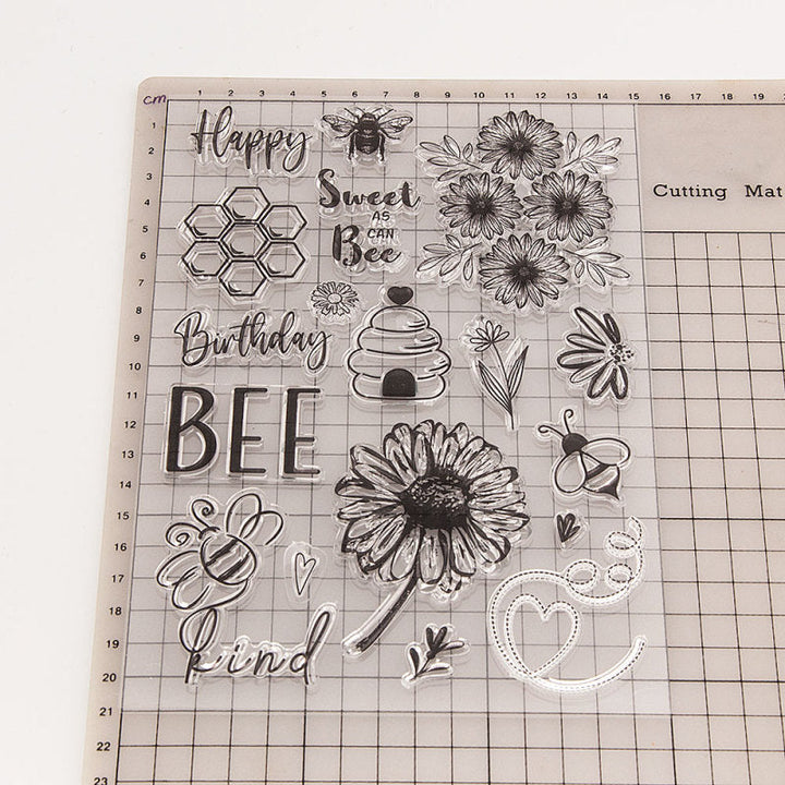 Kokorosa Honeycomb and Daisies Clear Stamps